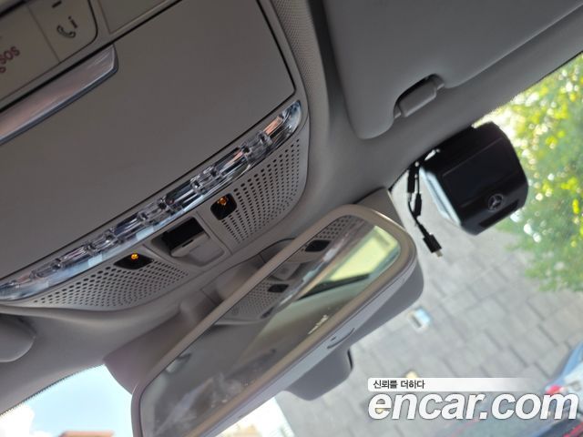 Mercedes-Benz GLC-Class 2019 — photo 15