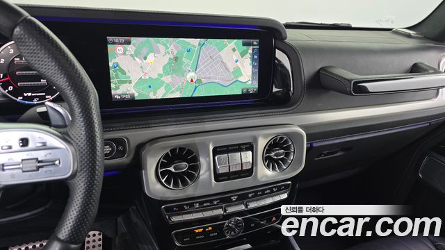 Mercedes-Benz G-Class 2021 — photo 12