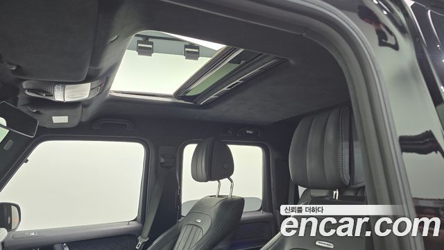Mercedes-Benz G-Class 2021 — photo 16