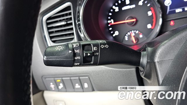 Kia Canival 2018 — photo 20