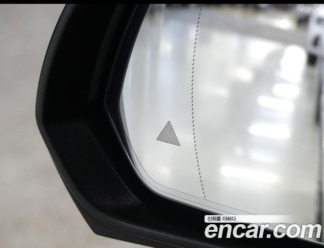 Mercedes-Benz V-Class 2022 — photo 15