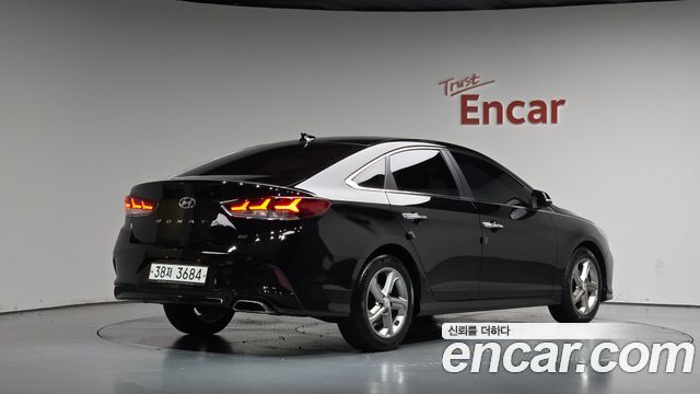 Hyundai Sonata 2018 — photo 2