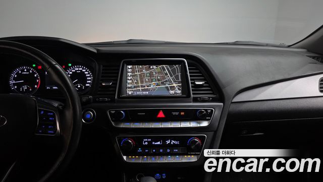 Hyundai Sonata 2018 — photo 20