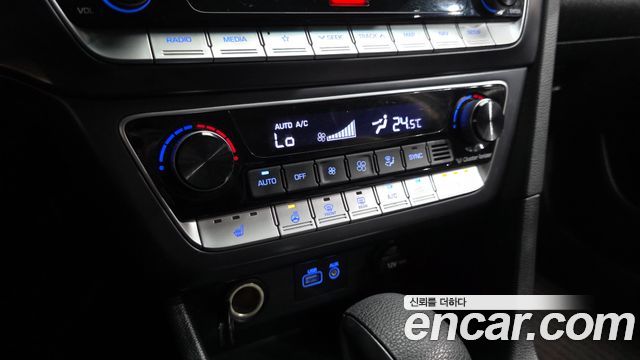 Hyundai Sonata 2018 — photo 23