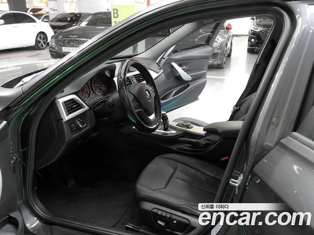 BMW 3-Series 2015 — photo 10