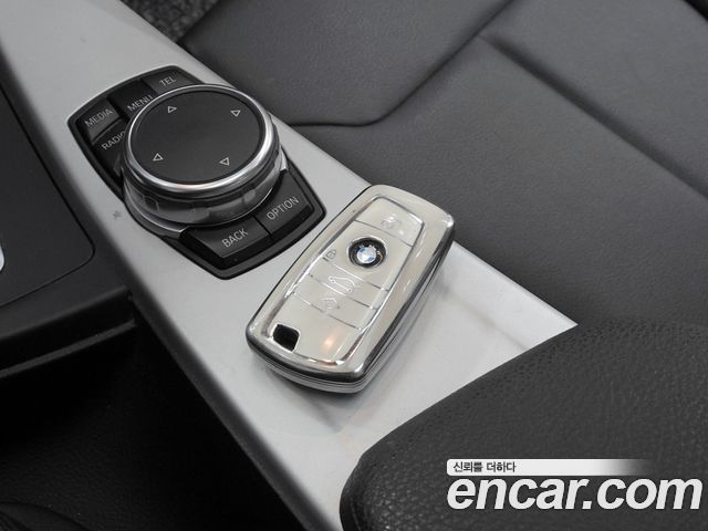 BMW 3-Series 2015 — photo 18