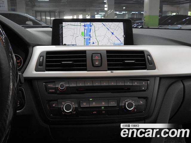 BMW 3-Series 2015 — photo 19
