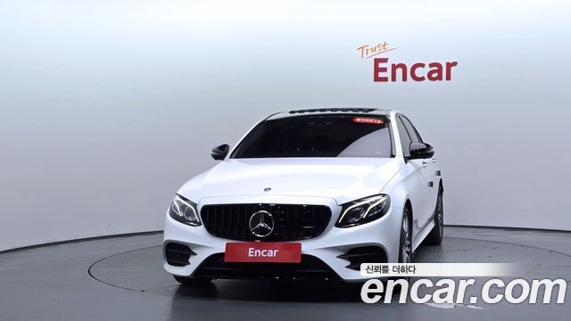 Mercedes-Benz E-Class 2019 — photo 3