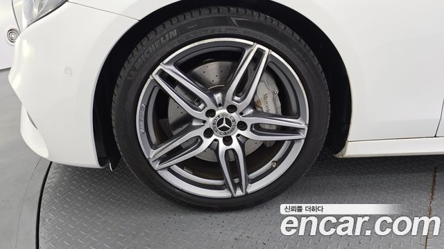 Mercedes-Benz E-Class 2019 — photo 5
