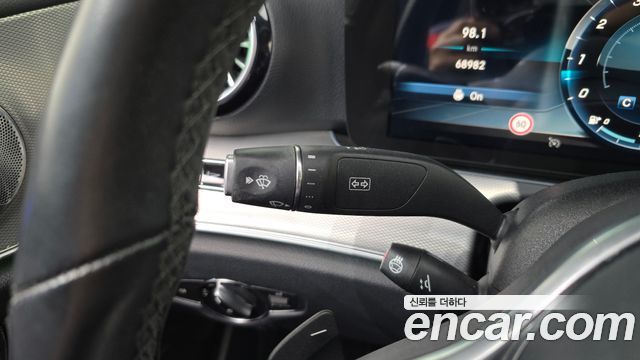 Mercedes-Benz E-Class 2019 — photo 30