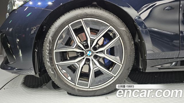 BMW 5-Series 2025 — photo 5