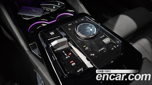 BMW 5-Series 2025 — photo 12