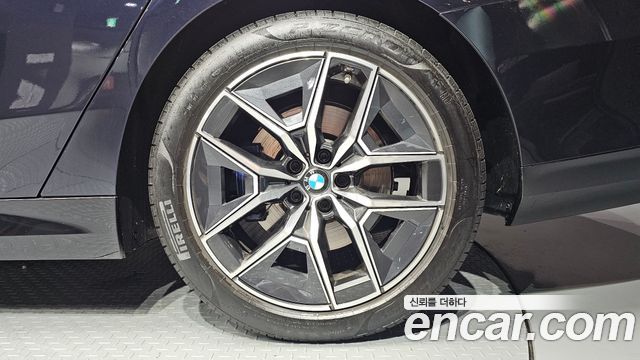 BMW 5-Series 2025 — photo 7
