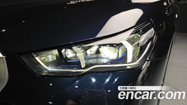 BMW 5-Series 2025 — photo 8
