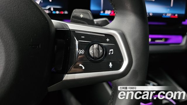 BMW 5-Series 2025 — photo 29