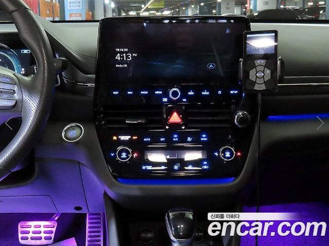 Hyundai Ioniq 2020 — photo 11