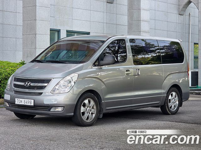 Hyundai Starex 2011 — photo 1
