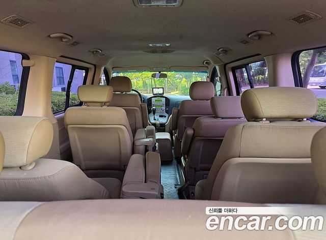Hyundai Starex 2011 — photo 8