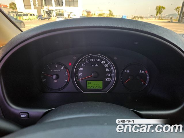 Hyundai Starex 2011 — photo 16