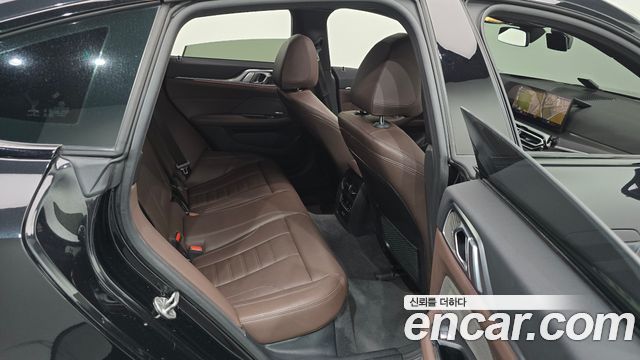 BMW i4 2023 — photo 17