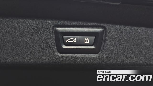BMW i4 2023 — photo 24