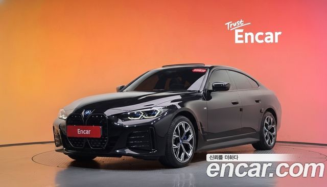 BMW i4 2023 — photo 1