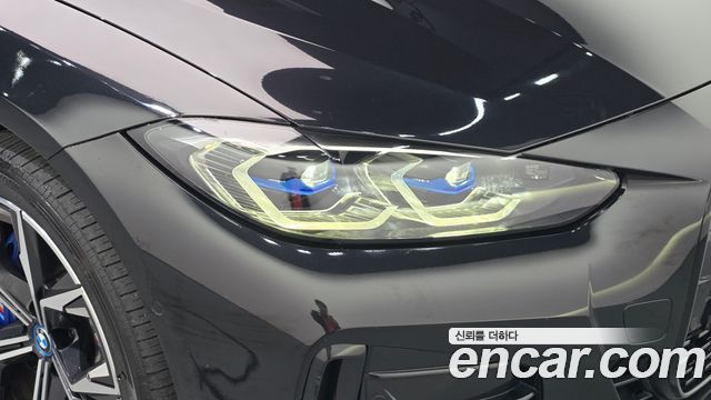 BMW i4 2023 — photo 8