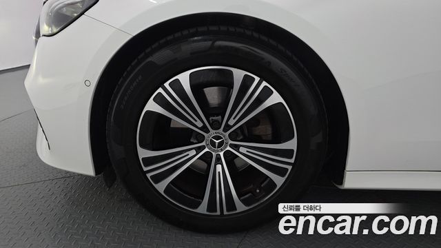 Mercedes-Benz E-Class 2024 — photo 5
