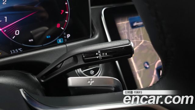 Mercedes-Benz E-Class 2024 — photo 12