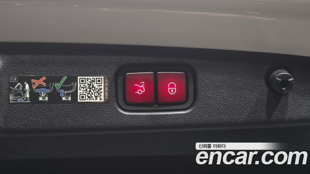 Mercedes-Benz E-Class 2024 — photo 26