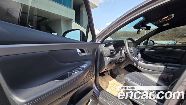 Hyundai Santafe 2022 — photo 12