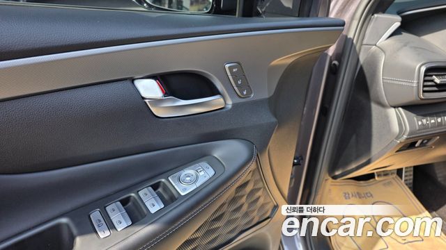 Hyundai Santafe 2022 — photo 13