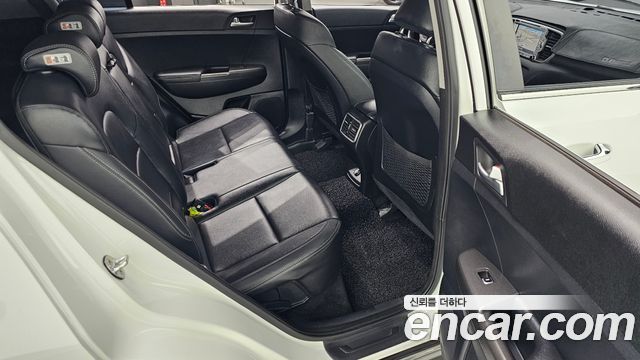 Kia Sportage 2018 — photo 17