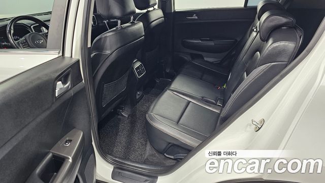 Kia Sportage 2018 — photo 18