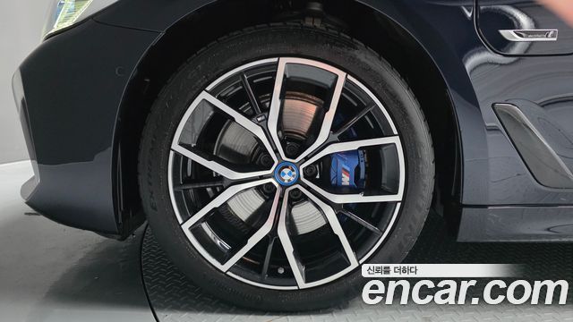 BMW 5-Series 2022 — photo 5
