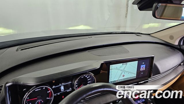 Kia Canival 2023 — photo 21