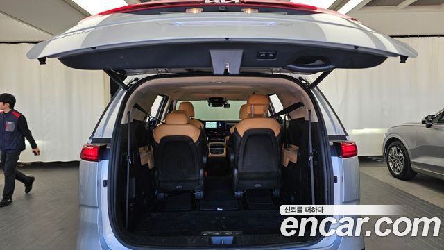 Kia Canival 2023 — photo 26