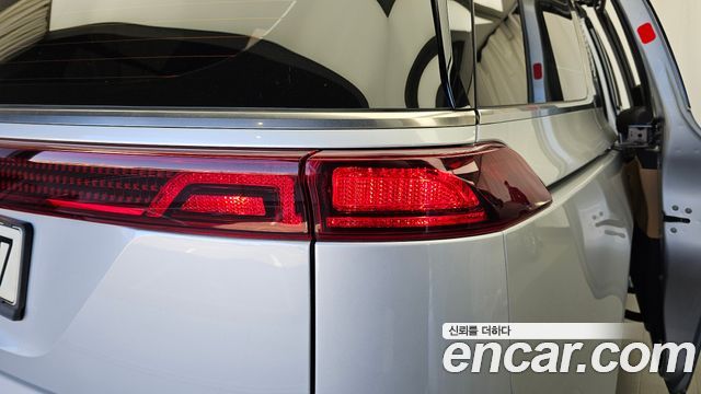 Kia Canival 2023 — photo 9