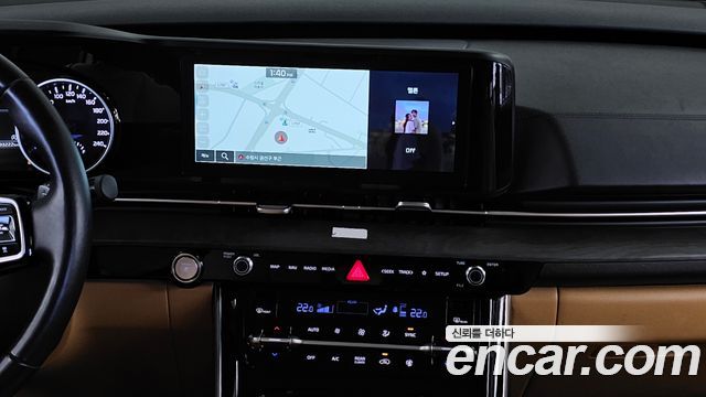 Kia Canival 2023 — photo 28