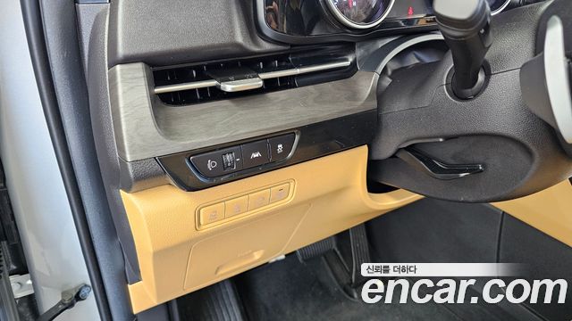 Kia Canival 2023 — photo 30