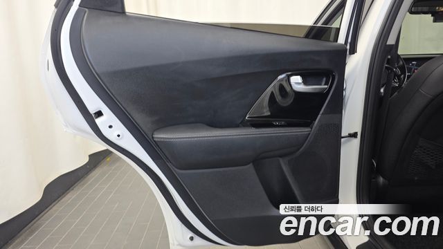 Kia Niro 2022 — photo 15