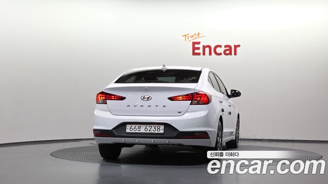 Hyundai AVANTE 2019 — photo 4