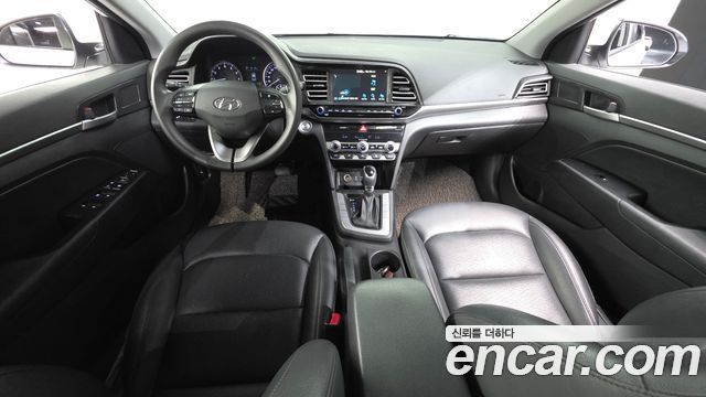 Hyundai AVANTE 2019 — photo 10