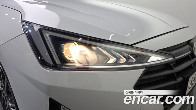 Hyundai AVANTE 2019 — photo 8