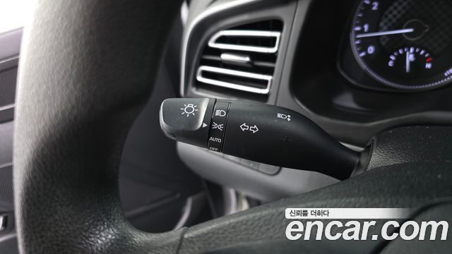 Hyundai AVANTE 2019 — photo 27