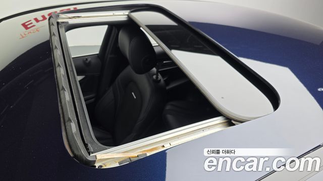 Mercedes-Benz GLC-Class 2018 — photo 19