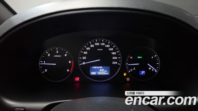 Hyundai Starex 2018 — photo 8