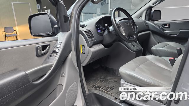 Hyundai Starex 2018 — photo 10