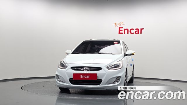 Hyundai Accent 2012 — photo 3