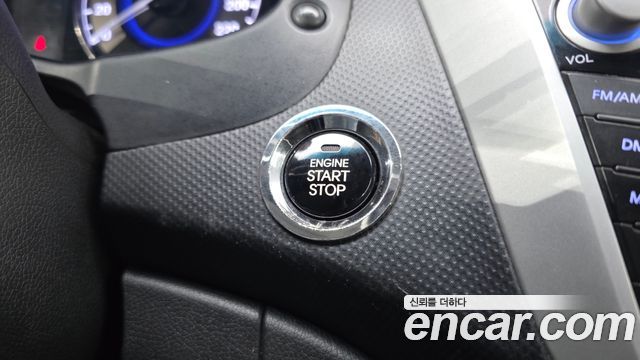 Hyundai Accent 2012 — photo 25